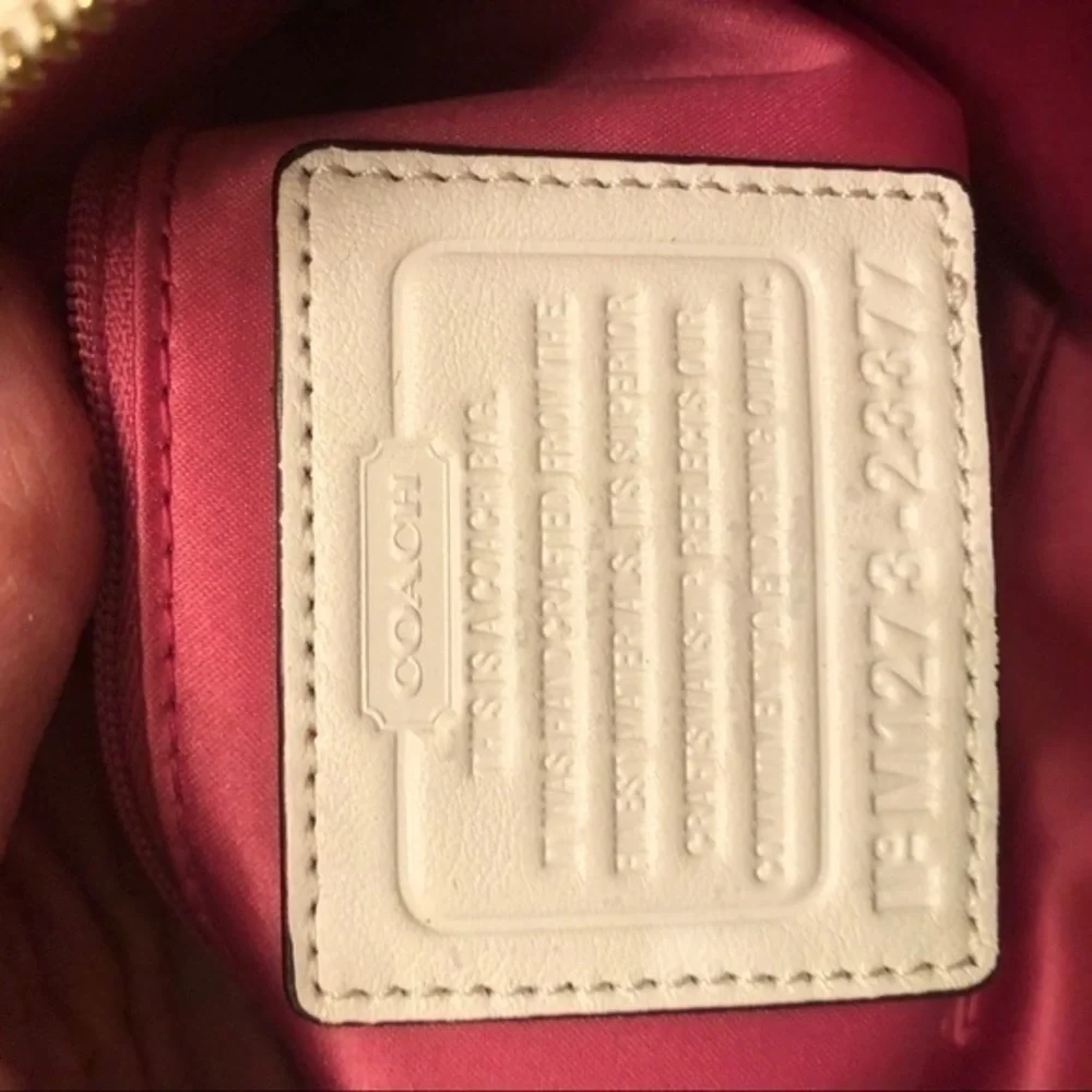 Coach poppy hallie optic c pin white bag